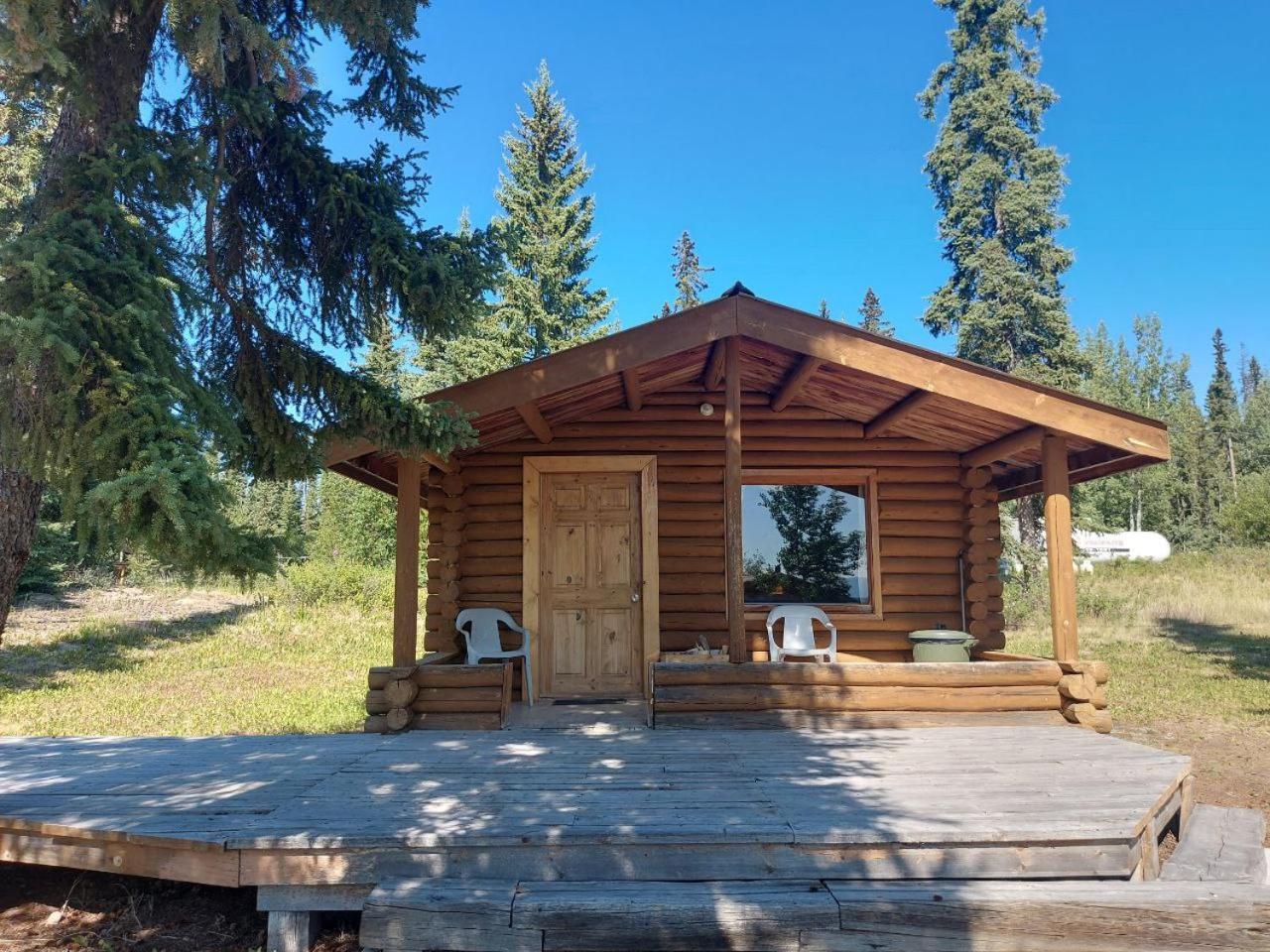 Escott Bay Resort Anahim Lake Екстериор снимка